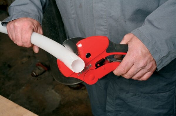 P42 PLASTİK BORU KESME MAKASI 42 mm